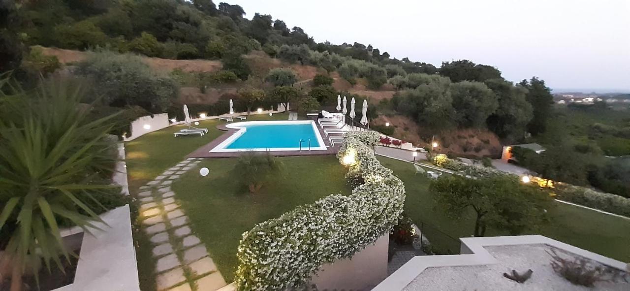 Sike Holiday Home Taormina Exterior foto