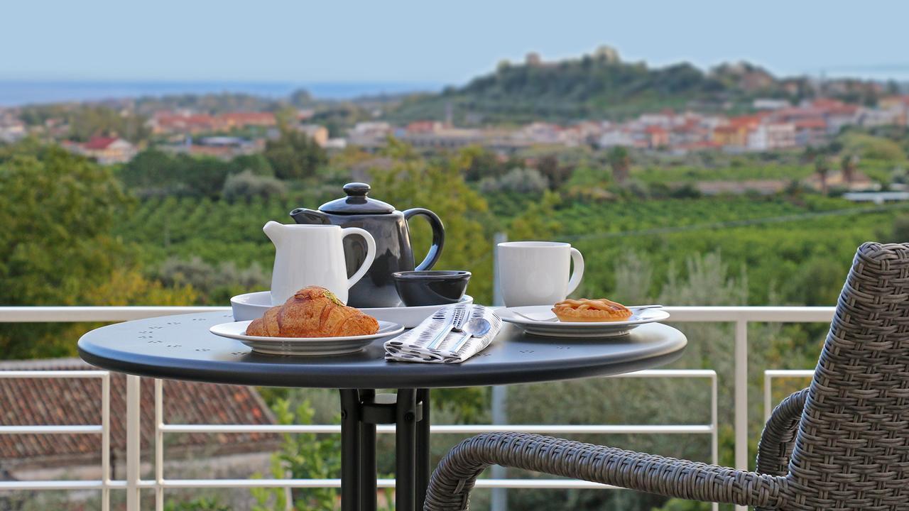 Sike Holiday Home Taormina Exterior foto