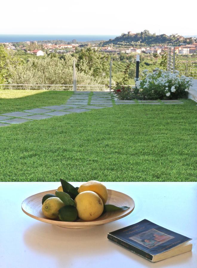 Sike Holiday Home Taormina Exterior foto