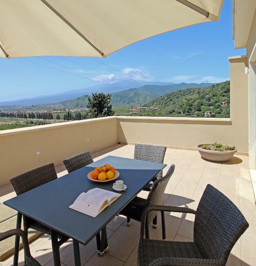 Sike Holiday Home Taormina Exterior foto