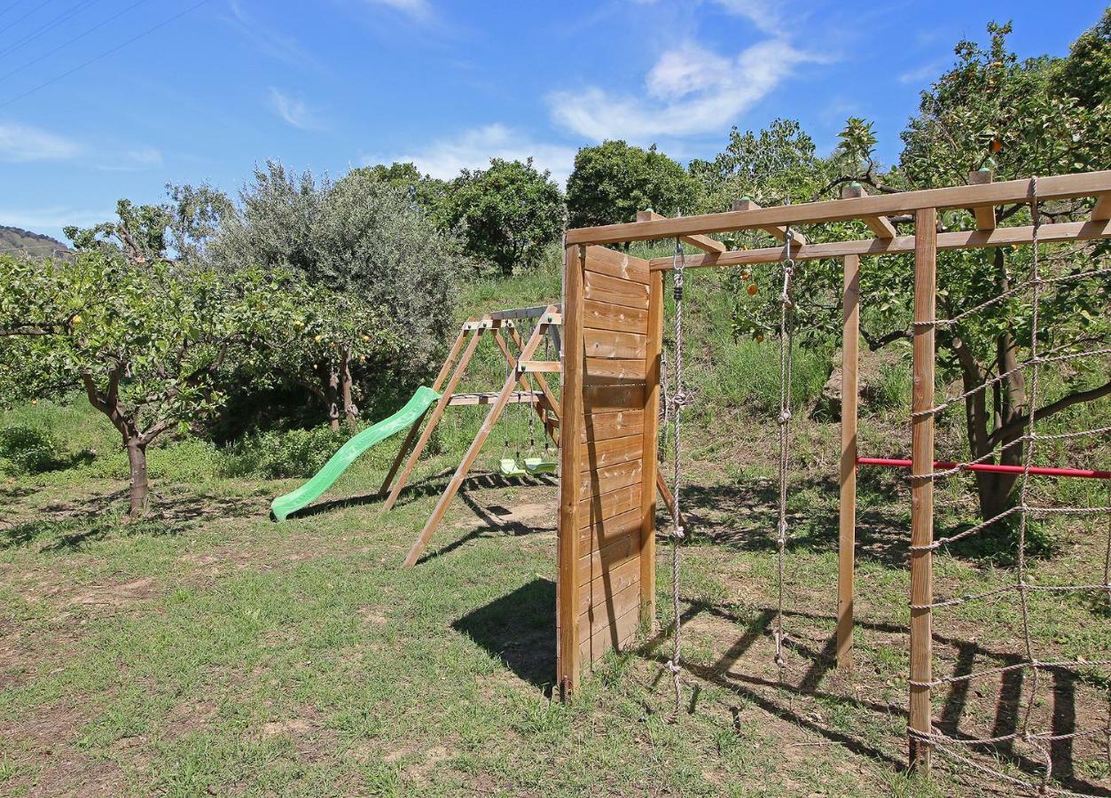 Sike Holiday Home Taormina Exterior foto